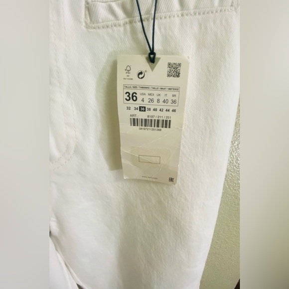 Zara white mid rise flare jeans size 4 - Picture 2 of 6